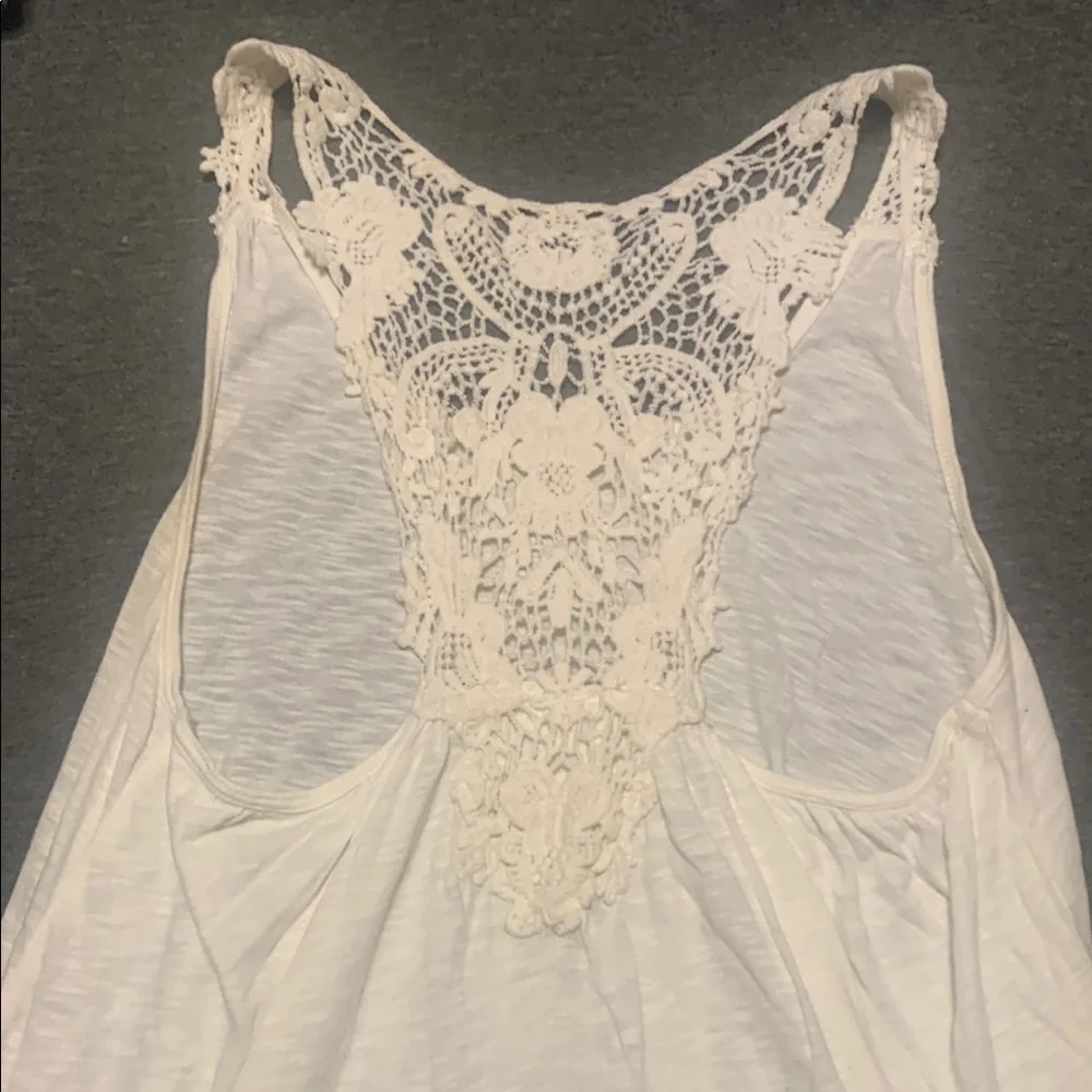 Off White Lace Back Tank Top - Picture 1 of 3